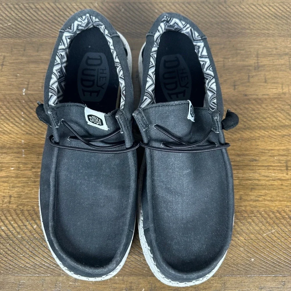 Hey Dude Shoes Mens 8 Black Wally Canvas Loafers Speckled Sole Casual Slip On